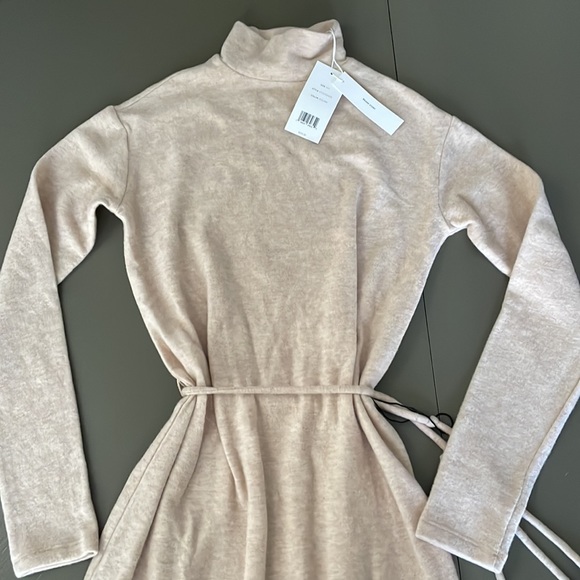 Vince Belted Cotton-Blend Midi Sweater Dress - Picture 2 of 10